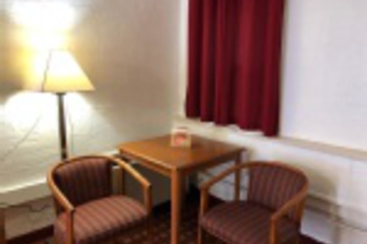 Room 185 of 228