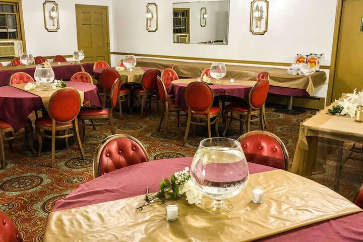 Banquet hall