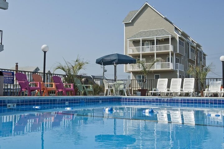 Pool 42 of 59
