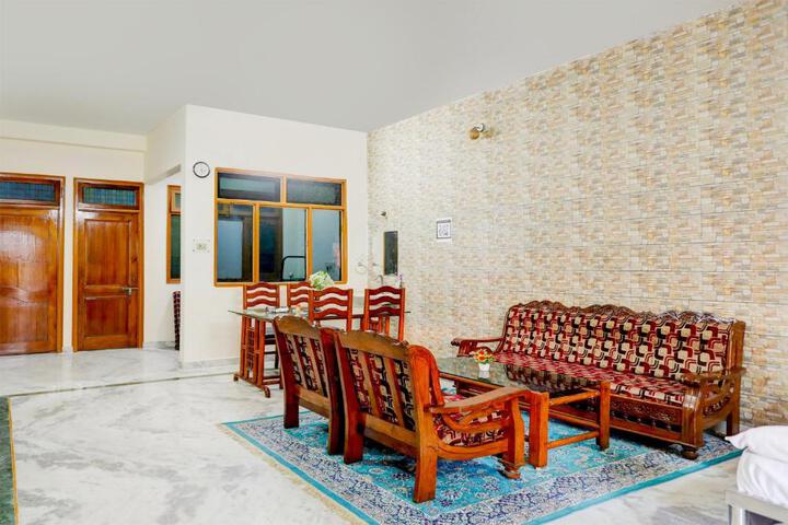 Hotel O Kashi Inn