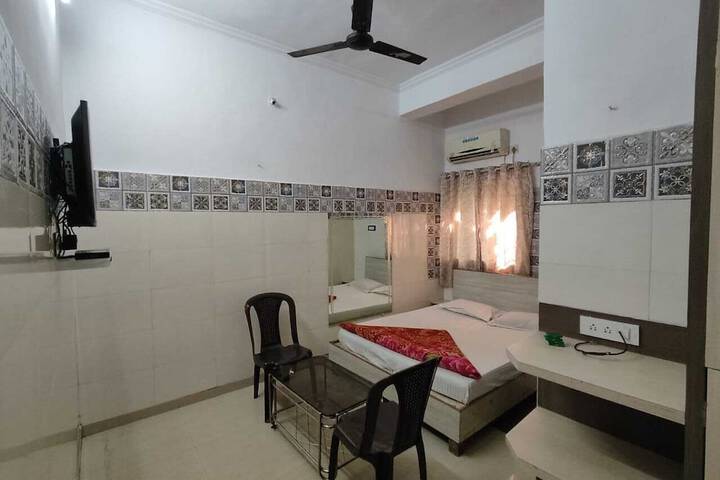 Room 19 of 60