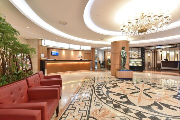 Hotel Lobby
