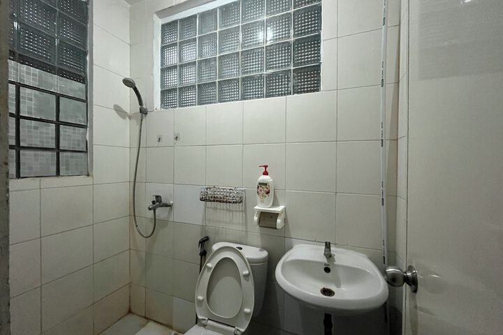 Room 5 of 5