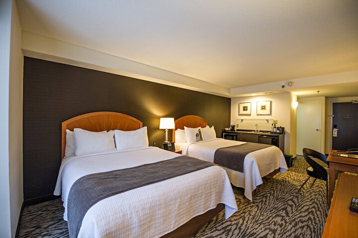 Room 10 of 65