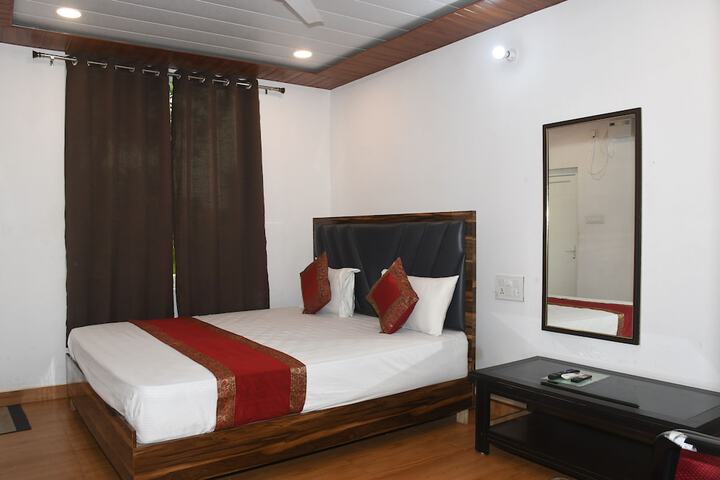 Room 34 of 78