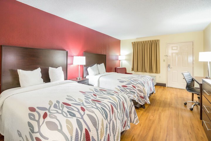 Double Deluxe 2 Double Beds (2 of 7)