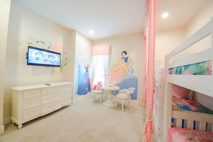 Room 32 of 149