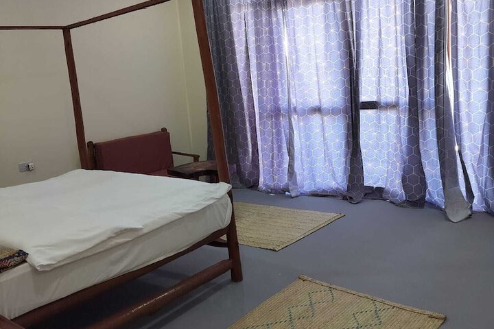 Room 6 of 97
