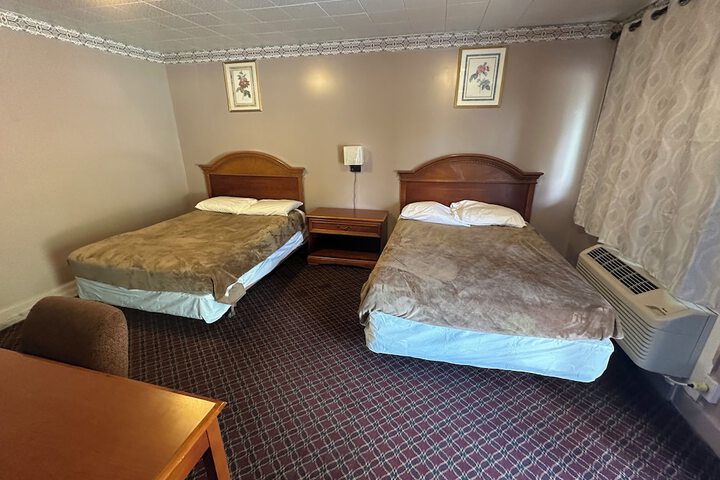 Room 8 of 31