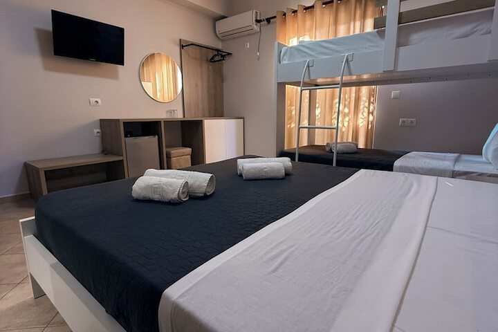 Room 49 of 245