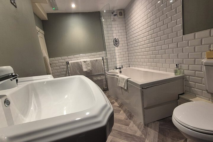 Bath Photo
