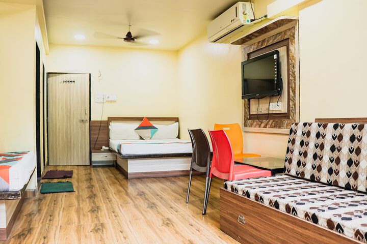 Room 12 of 44