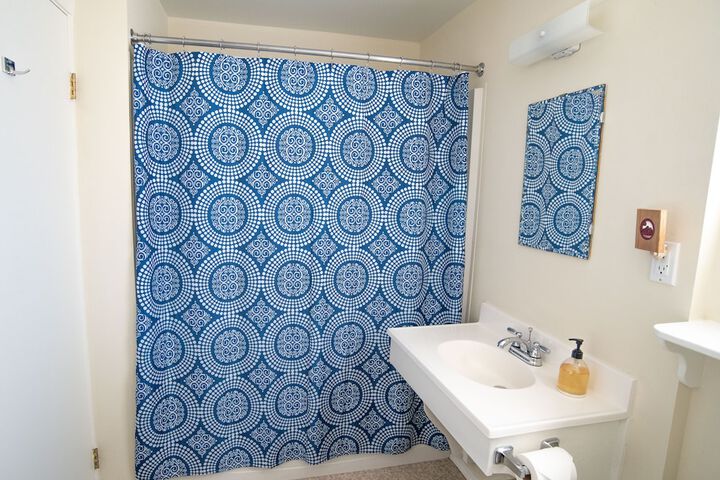 Room 34 of 52