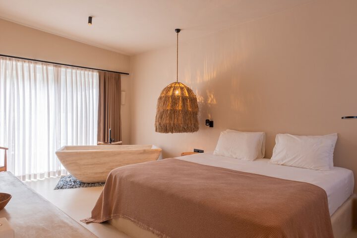 Room 8 of 50