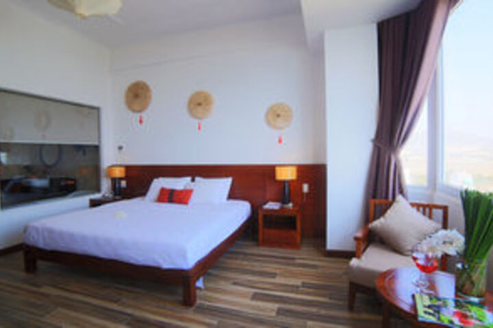 Room 16 of 78