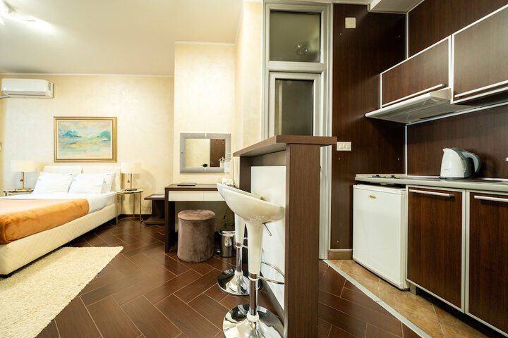 Private kitchenette