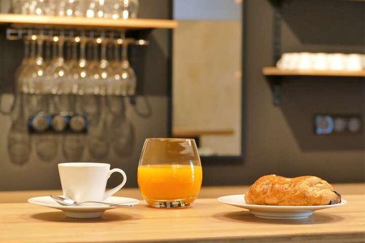 Breakfast/Coffee Service 58 of 83