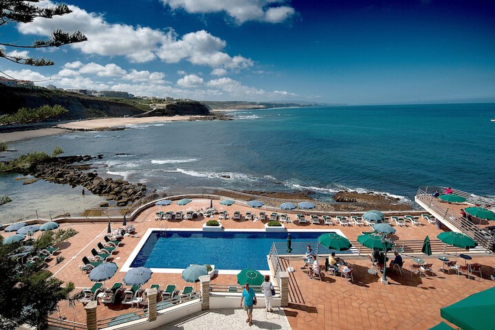 Pool Hotel