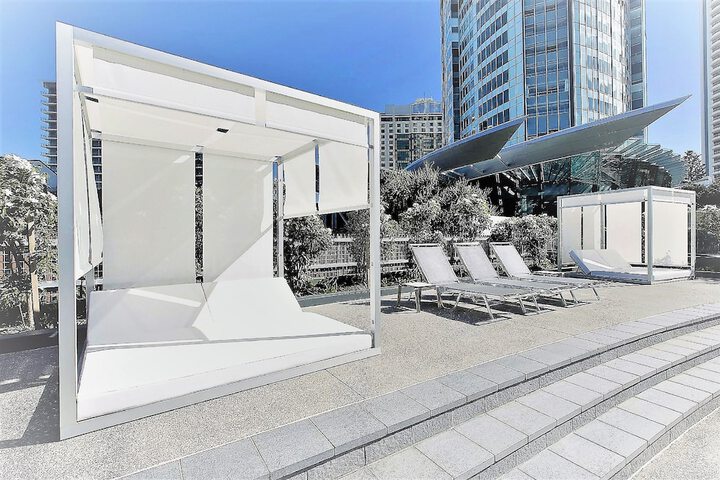 Sundeck 72 of 87