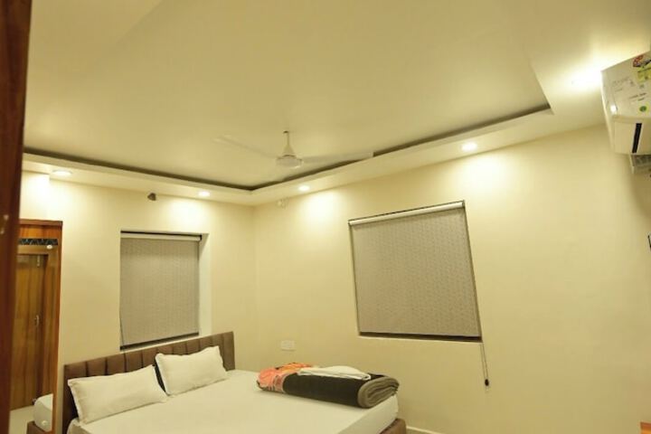 Room 55 of 90