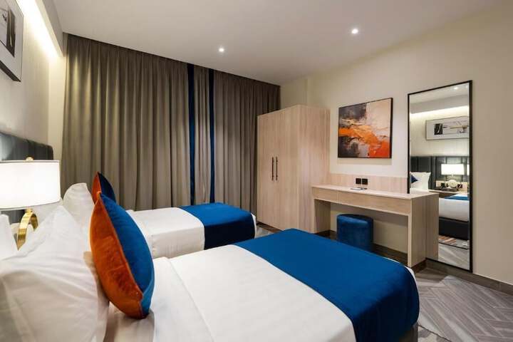 Room 3 of 11