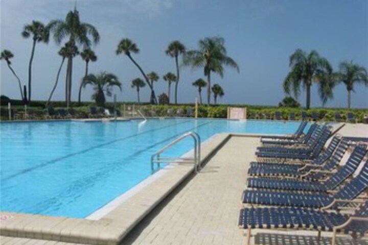 Pool 11 of 23