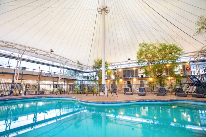 Pool 22 of 40