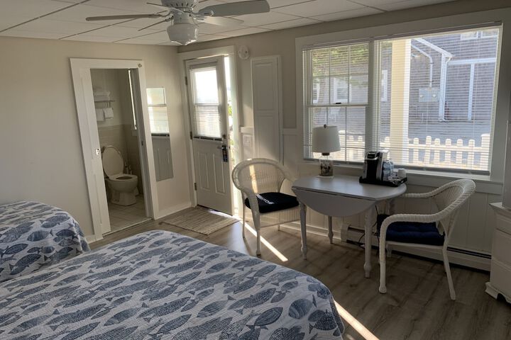 Room 16 of 80