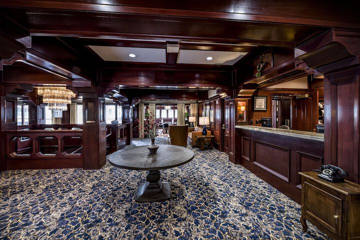Lobby Entry
