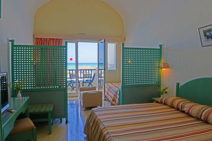 Room 7 of 17