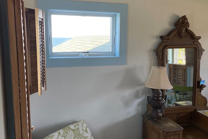 Room 5 of 65
