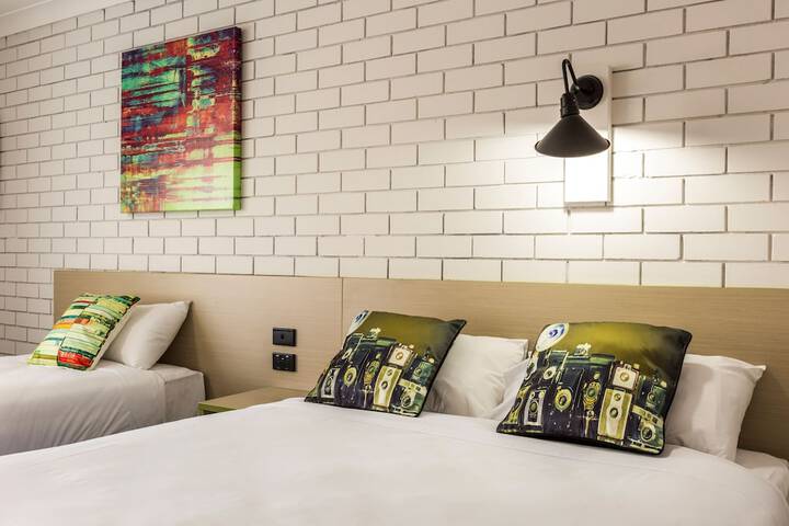 Room 4 of 58