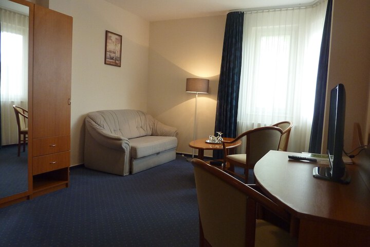 Room 41 of 86
