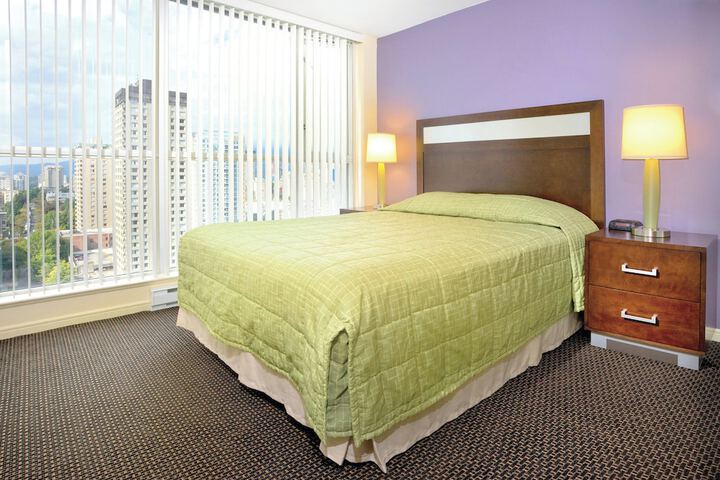 Room 8 of 36