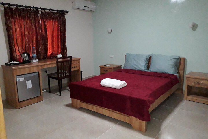 Room 15 of 42