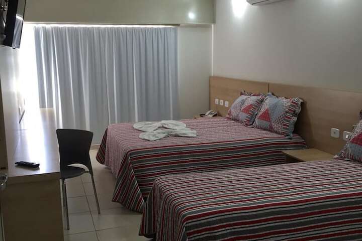 Room 10 of 40