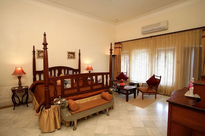 Room 5 of 29