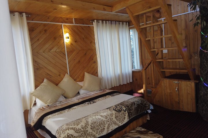 Room 18 of 34