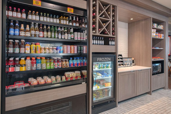Snack bar
