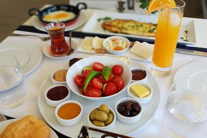 Breakfast meal