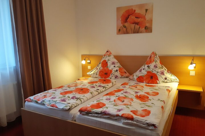 Room 5 of 22