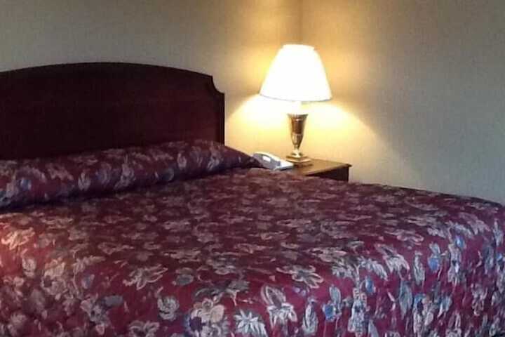 Room 10 of 34