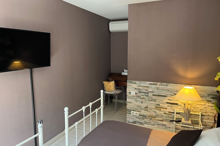 Room 43 of 109