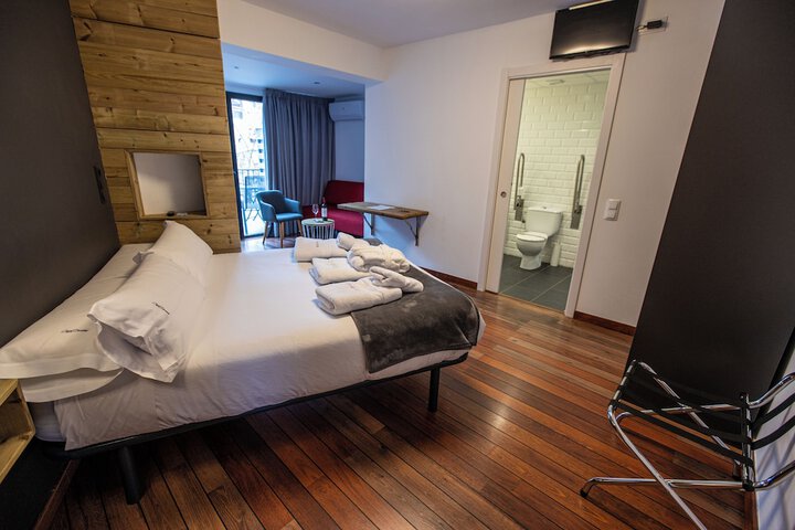 Room 17 of 42