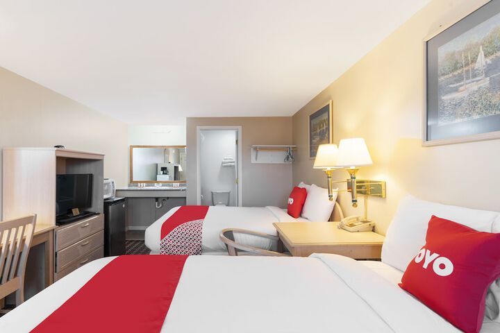 2 Double Beds (10 of 16)