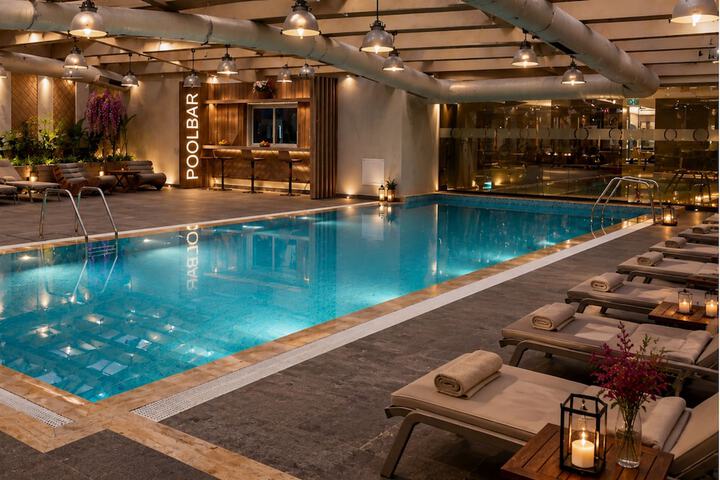 Pool 64 of 92