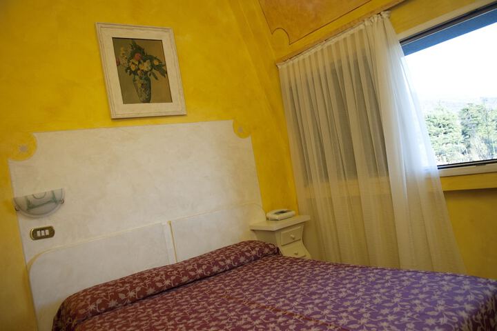 Room 14 of 59