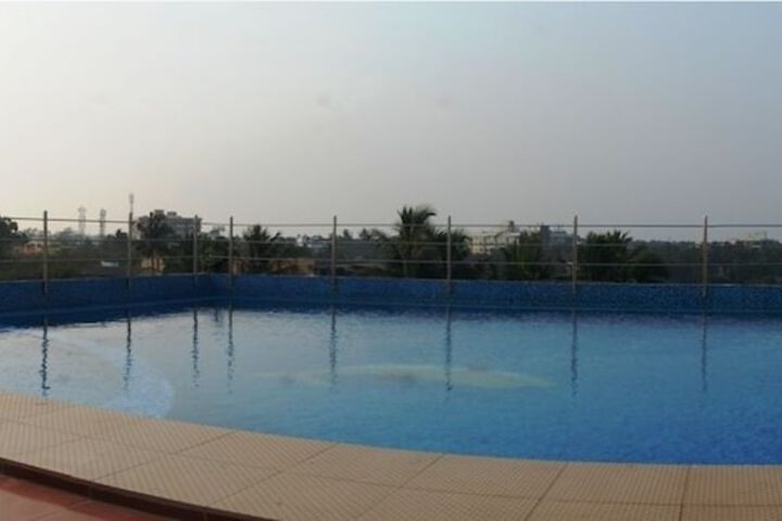 Pool 9 of 14