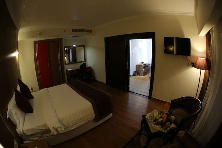 Room 12 of 49