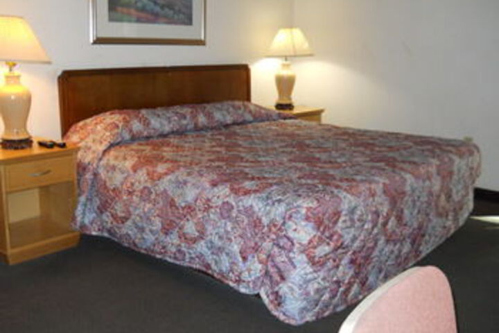 Room 5 of 24